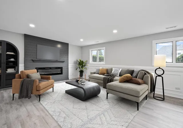 Photo 3 of Single family home for sale at 7918 W 100th Street, Palos Hills, IL 60465 | MLS# 12217183 | Listing updated on 2024-12-10