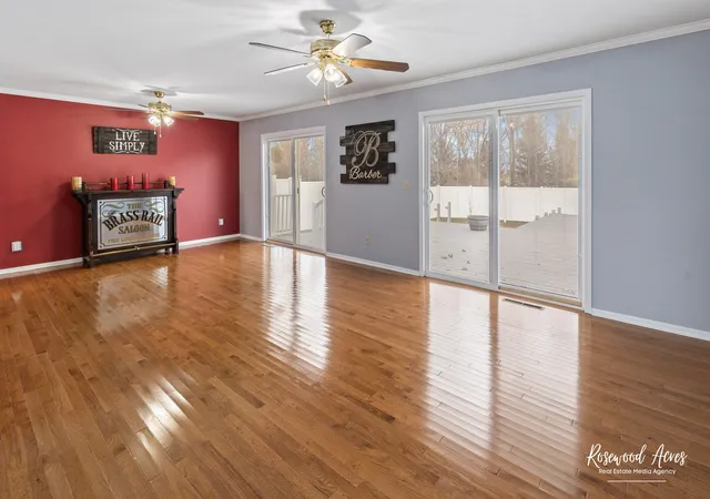 Photo 3 of Single family home for sale at 109 S Elm Ave, Saint Anne, IL 60964 | MLS# 12217857 | Listing updated on 2024-12-09