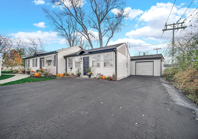 Photo 25 of Single family home for sale at 416 E Elm St, Wheaton, IL 60189 | MLS# 12219002 | Listing updated on 2024-12-07