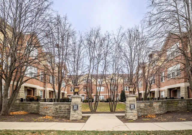 Photo 1 of Condo for sale at 265 N West St, Wheaton, IL 60187 | MLS# 12219146 | Listing updated on 2024-12-10