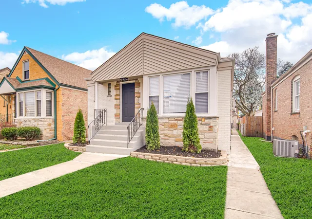 Photo 2 of Single family home for sale at 3245 W 83rd Pl, Chicago, IL 60652 | MLS# 12220184 | Listing updated on 2024-12-09