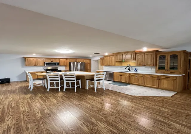 Photo 3 of Single family home for sale at 411 Illini Dr, Hopewell, IL 61565 | MLS# 12220307 | Listing updated on 2024-12-09