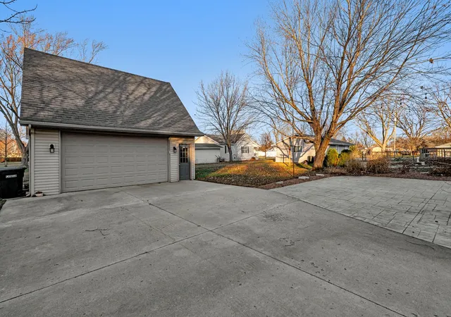 Photo 48 of Single family home for sale at 380 E 2Nd St, Coal City, IL 60416 | MLS# 12220392 | Listing updated on 2024-12-09