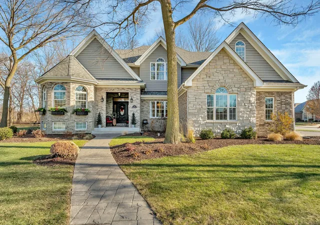 Photo 1 of Single family home for sale at 1013 Wooded Crest Dr, Morris, IL 60450 | MLS# 12220483 | Listing updated on 2024-12-10