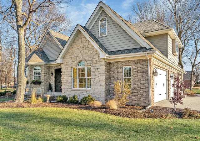 Photo 3 of Single family home for sale at 1013 Wooded Crest Dr, Morris, IL 60450 | MLS# 12220483 | Listing updated on 2024-12-10