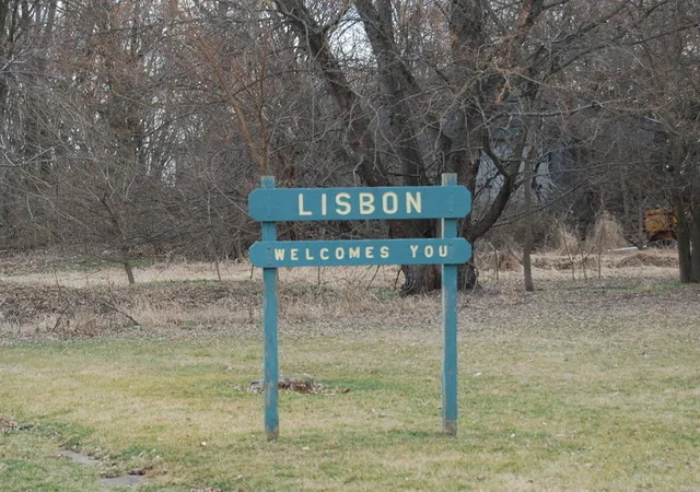 Land for sale at Block N 5 Canal St, Newark, IL 60541 | MLS# 12220856