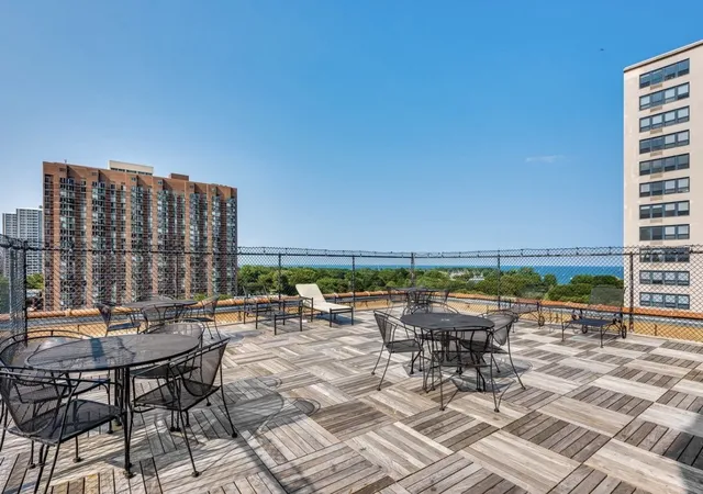 3rd image of 700 W Bittersweet Pl #706, Chicago, IL 60613 | MLS# 12220961