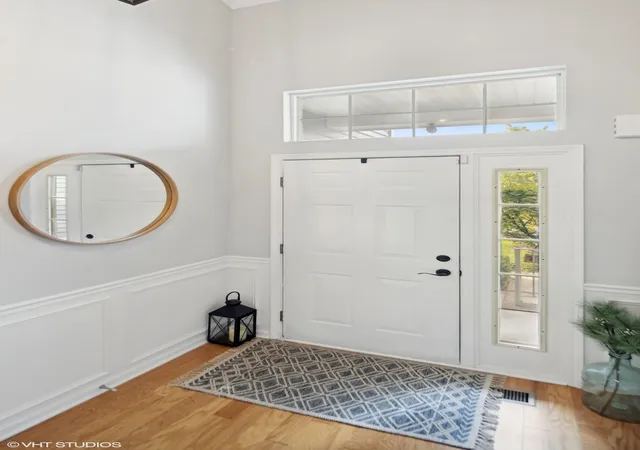 Photo 3 of Townhouse at 256 Weather Hl Dr, Willowbrook, IL 60527 | MLS# 12221008 |  | Sold on 2025-02-05