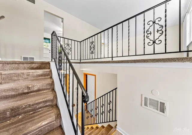 4th image of 1914 Irving Pkwy, Waukegan, IL 60087 | MLS# 12223317