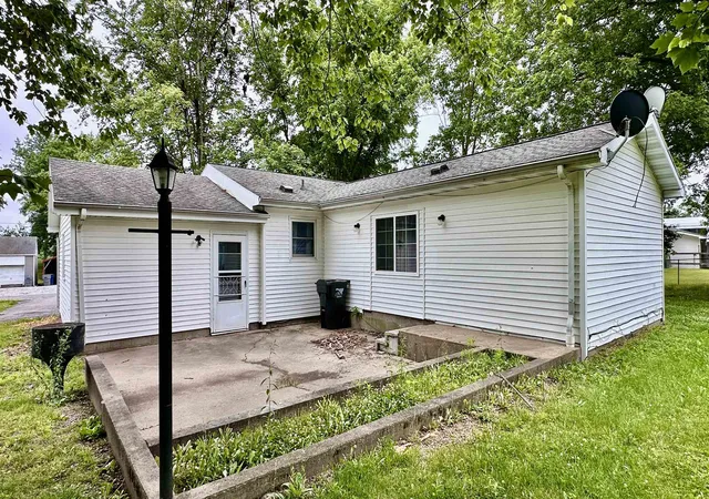 18th image of 21773 Illinois Ave, Thompsonville, IL 62890 | MLS# 100539003