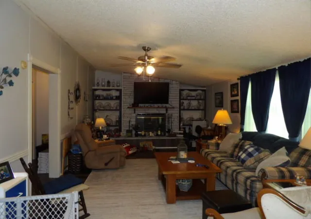 5th image of 1117 Cannon Ln, Harrisburg, IL 62946 | MLS# 100539027