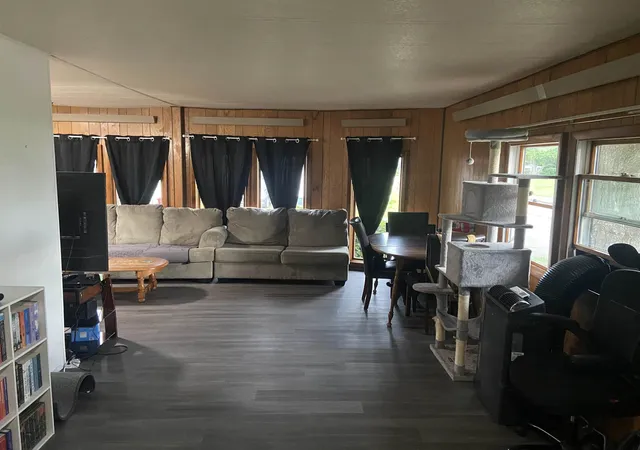 Photo 3 of Manufactured home for sale at 2220 Sunny Ln, Quincy, IL 62305 | MLS# 100539036 | Listing updated on 2026-09-30