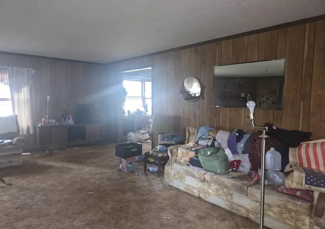 2nd image of 1661 Riverside Dr, Dallas City, IL 62330 | MLS# 100539037