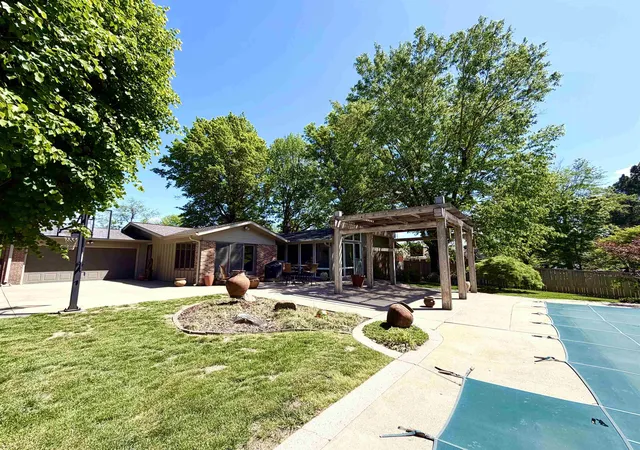 4th image of 208 N Sunny Slope St N, West Frankfort, IL 62896 | MLS# 100539046