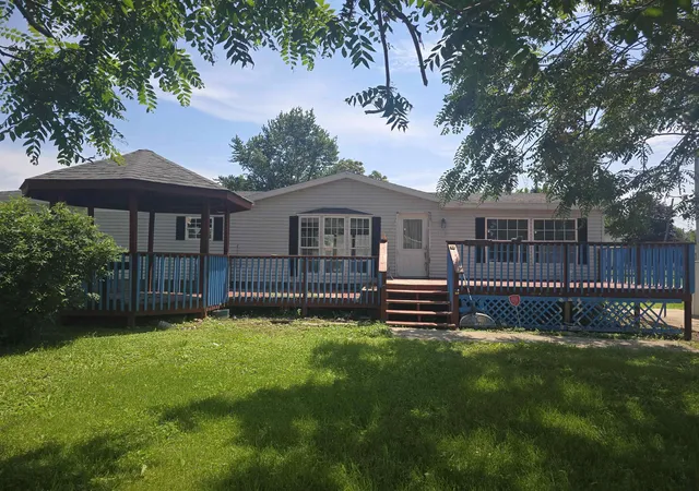 1st image of 206 W 1st St, La Harpe, IL 61450 | MLS# 100539047