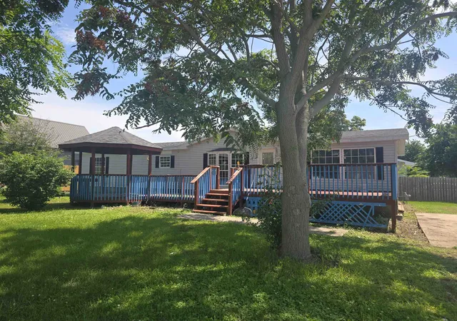 21st image of 206 W 1st St, La Harpe, IL 61450 | MLS# 100539047