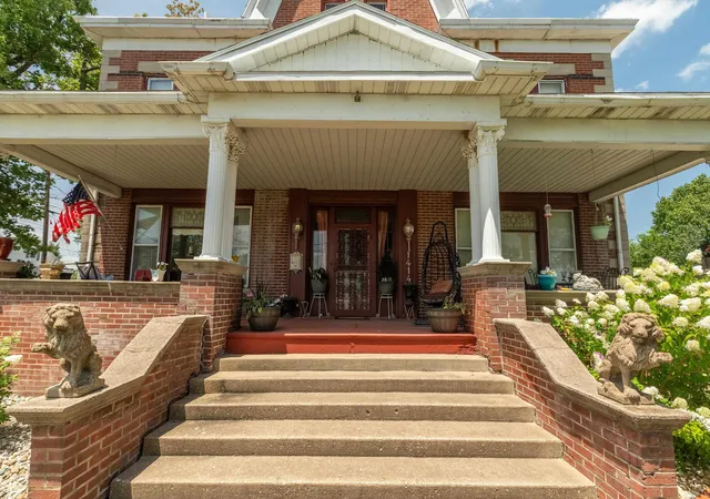 4th image of 1414 W Main St, Marion, IL 62959 | MLS# 100539052