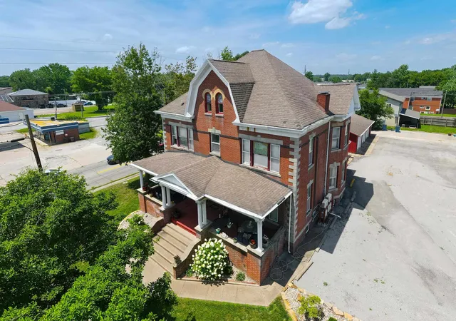 84th image of 1414 W Main St, Marion, IL 62959 | MLS# 100539052