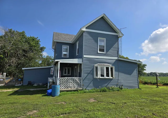1st image of 1920 E County Road 2900 Road, Dallas City, IL 62330 | MLS# 100539054