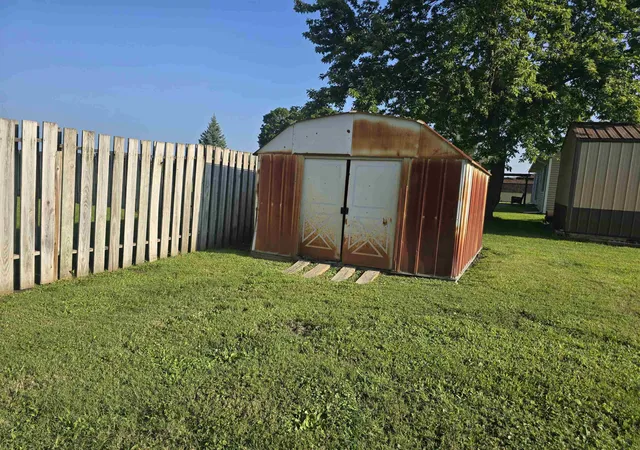22nd image of 319 Rogers Rd, Carthage, IL 62321 | MLS# 100539095