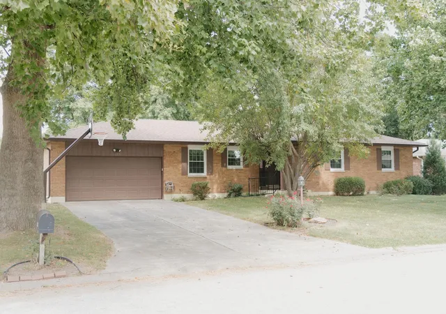 Photo 1 of Single family home for sale at 3025 Lantern Ln, Quincy, IL 62301 | MLS# 100539117 | Listing updated on 2026-09-16