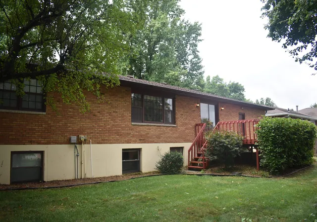 Photo 3 of Single family home for sale at 3025 Lantern Ln, Quincy, IL 62301 | MLS# 100539117 | Listing updated on 2026-09-16