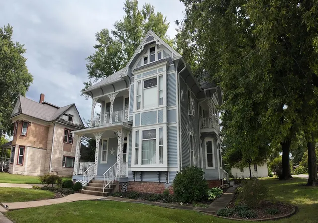 Photo 3 of Single family home for sale at 235 N Jackson St, Rushville, IL 62681 | MLS# 100539135 | Listing updated on 2026-10-18