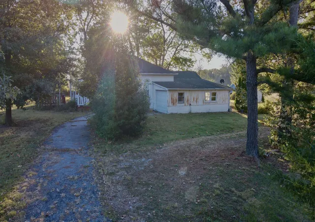 Photo 4 of Single family home for sale at 9444 Martin St, Benton, IL 62812 | MLS# 100539154 | Listing updated on 2026-10-12