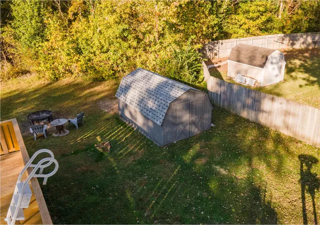 Photo 33 of Single family home for sale at 1800 E Pickett Ln, Marion, IL 62959 | MLS# 100539162 | Listing updated on 2026-10-28