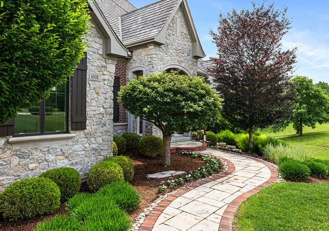 3rd image of 6908 Wildspring Ln, Long Grove, IL 60047 | MLS# 11868794