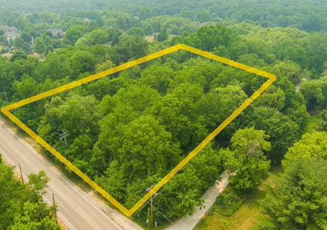 1st image of 5n024 Route 31, St. Charles, IL 60175 | MLS# 11871063
