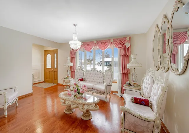 Photo 3 of Single family home for sale at 4832 W 107th Street, Oak Lawn, IL 60453 | MLS# 11949583 | Listing updated on 2026-10-11