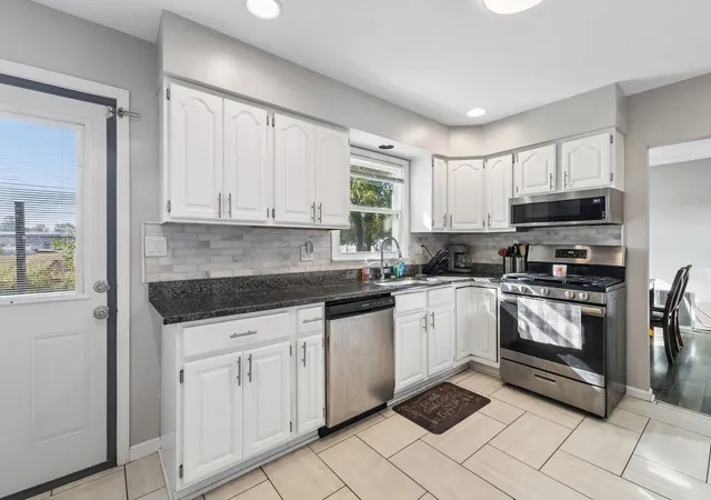 Photo 4 of Single family home for sale at 434 Francis St, Bourbonnais, IL 60914 | MLS# 11986580 | Listing updated on 2026-10-29