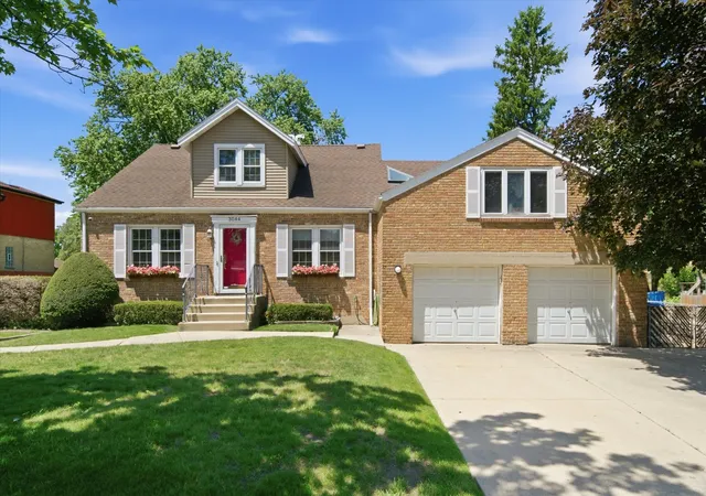 Homes for sale in Chicago, IL | 3044 N Octavia Ave, Chicago, IL 60707 | MLS# 11994301