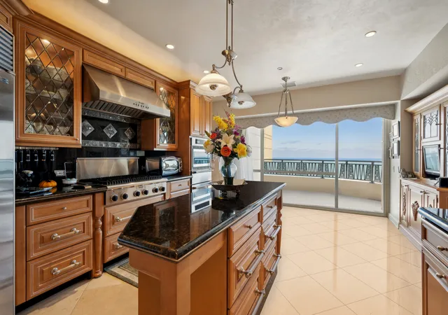 3rd image of 800 N Michigan Ave #5401, Chicago, IL 60611 | MLS# 12008196