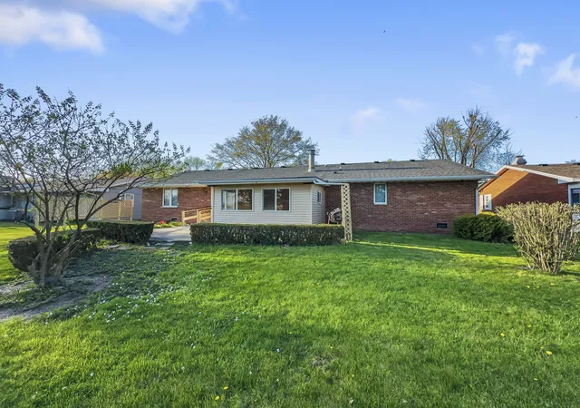 19th image of 609 E Porter Ave, Watseka, IL 60970 | MLS# 12029611