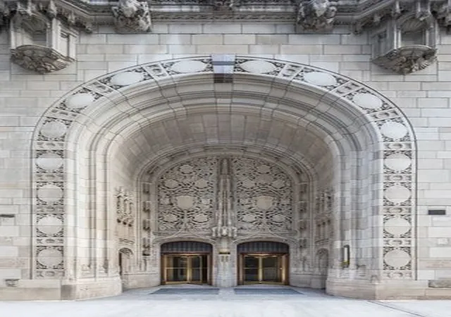 2nd image of 435 N Michigan Ave, Chicago, IL 60611