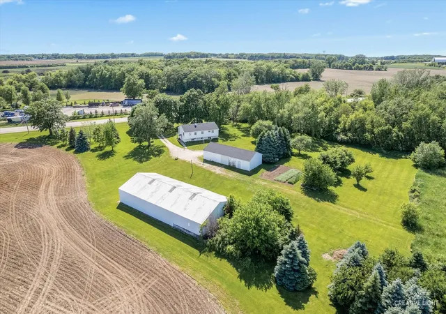 Homes for sale in Hampshire, IL | 43w916 Us Hwy 20, Hampshire, IL 60140 | MLS# 12064445