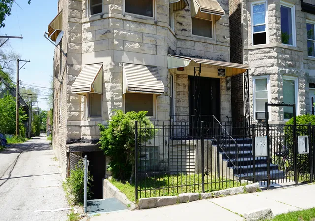 1st image of 6642 S Evans Ave, Chicago, IL 60637 | MLS# 12064643