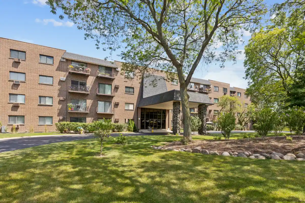 Listing Photo 1 - Condo for sale in 235 N Mill Rd located at 235 N Mill Rd, Addison, IL 60101 - Unit #115B