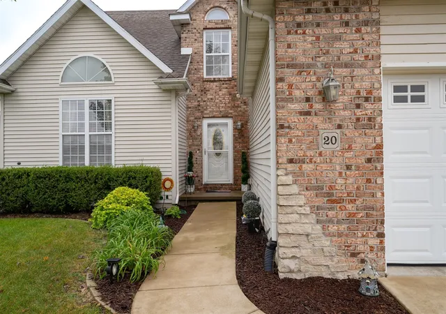 4th image of 20 Fedor Cir, Bloomington, IL 61705 | MLS# 12171238