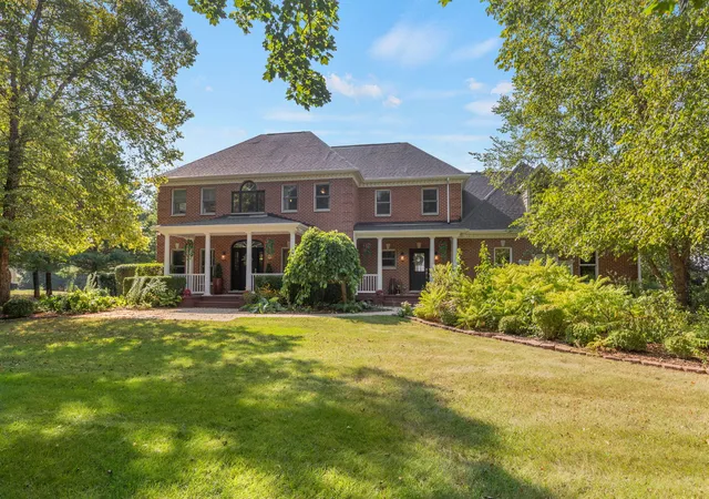 Photo 52 of Single family home for sale at 6n004 Westwood Ln, St. Charles, IL 60175 | MLS# 12174129 | Listing updated on 2026-09-12