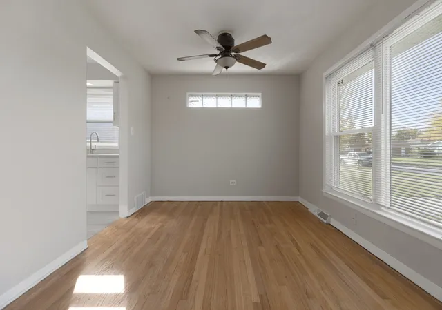 5th image of 1367 Buffalo Ave, Calumet City, IL 60409 | MLS# 12208024