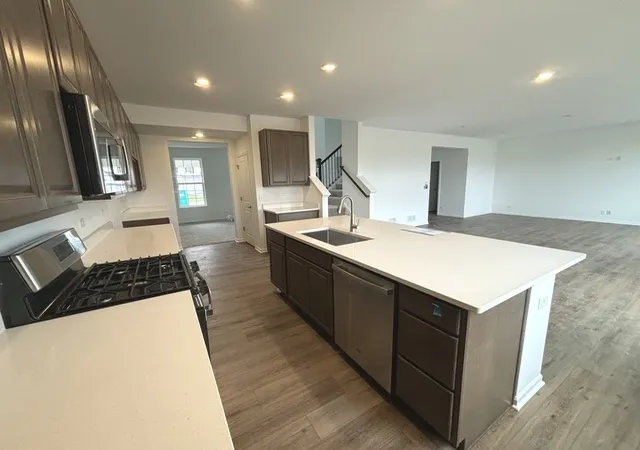Photo 3 of Single Family Residence at 2302 Desert Cyn Dr, New Lenox, IL 60451 | MLS# 12217473 | | Sold on 2025-02-25