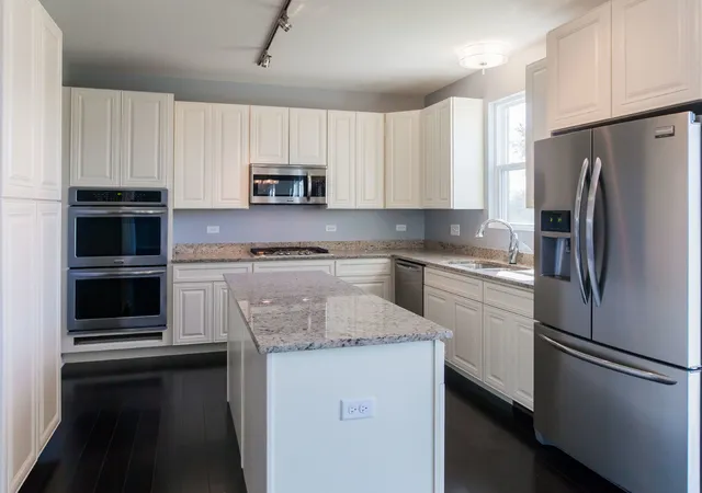2nd image of 20137 Preston Ln, Lynwood, IL 60411 | MLS# 12256208
