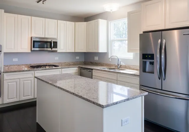 3rd image of 20137 Preston Ln, Lynwood, IL 60411 | MLS# 12256208