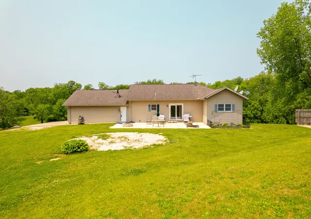 Homes for sale in Fenton, IL | 9304 Ellis Rd, Fenton, IL 61251 | MLS# 12257275