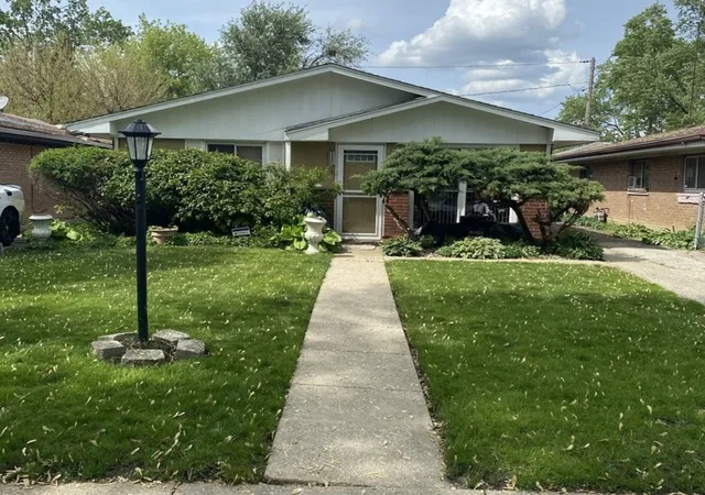 Photo 1 of Single family home for sale at 1521 E 13th Place, Ford Heights, IL 60411 | MLS# 12273715 | Listing updated on 2026-10-23
