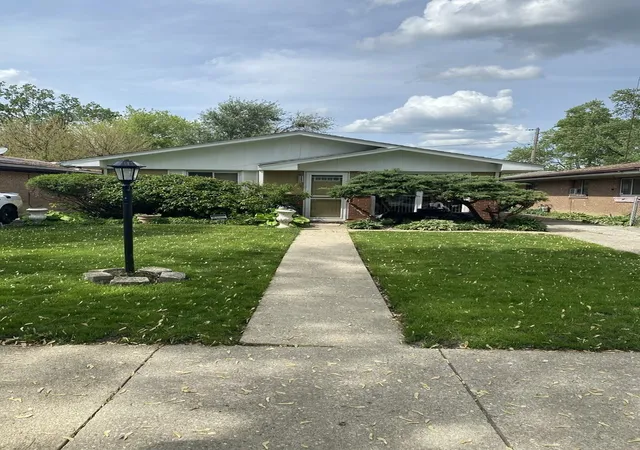 1st image of 1521 E 13th Pl, Ford Heights, IL 60411 | MLS# 12273715