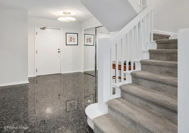 2nd image of 1409 Burr Oak Rd #112A, Hinsdale, IL 60521 | MLS# 12290345